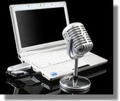 experimentadores radioaficionados comienzan a utilizar ordenadores personales para procesar señales de radio mediante distintas interfaces (Radio Packet).