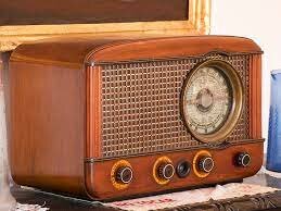 Creación de la radio.