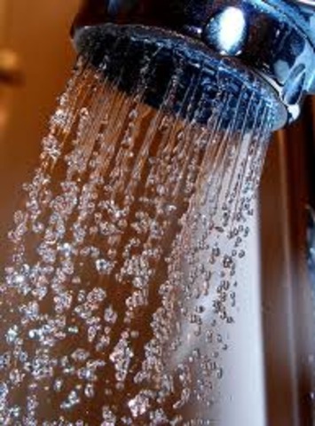 Me ducho son a las seis y quince