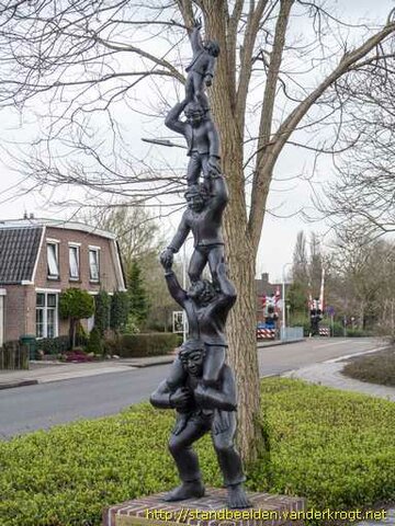 de piramide uit vroomshoop