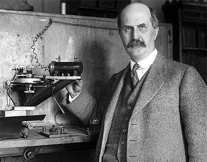 William Henry Bragg( Los rayos gama no son particulas)