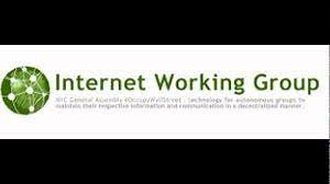 Nace InterNerworking Working Group, la primera compañía que administra Internet.