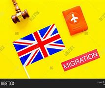 Début de l’immigration en provenance du Royaume-Uni