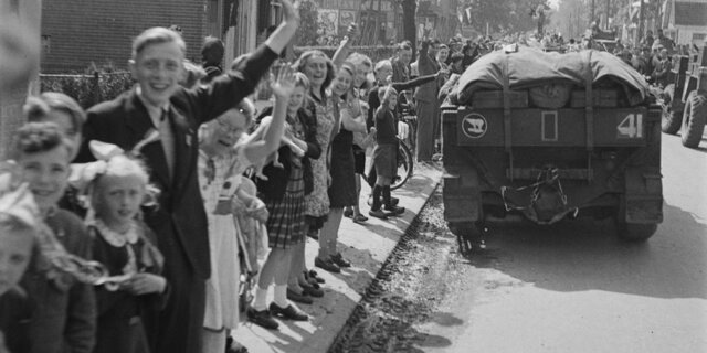 Liberación  de Francia y los Países Bajos.