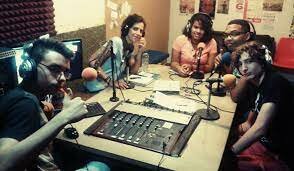 Explota la moda del aviso cantado y empiezan a utilizarse efectos musicales y sonoros los radios teatro&nbsp;