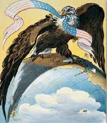 el anticomunismo visceral de Reagan, se desarrolló en una postura conocida como la doctrina Reagan, en la que además de la contención, abogaba por el derecho de los Estados Unidos de subvertir y derrocar los gobiernos comunista existentes.