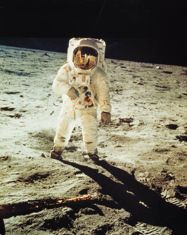 Neil Armstrong, primer hombre en llegar a la luna