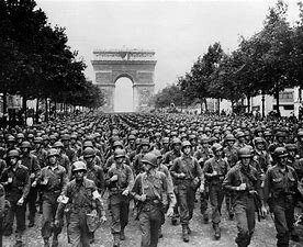 - LLIBERTAT DE PARIS-