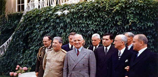 Conferencia de Potsdam (Truman, Churchill-Atlee, Stalin)