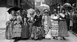 Timeline: •L'evoluzione del ruolo della donna nella storia•