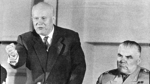 Kruschev es destituido por Breznev