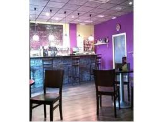 Familiar inaugura Cafetería