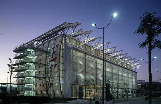 Surge la arquitectura High Tech