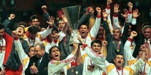 2000 senesi Avrupa'nın kralı Galatasaray