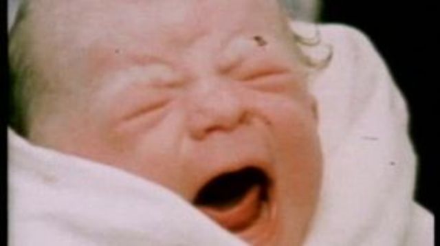 Nace La primera niña probeta en España