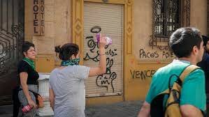 Londres 38 como punto de primeros auxilios en la revuelta