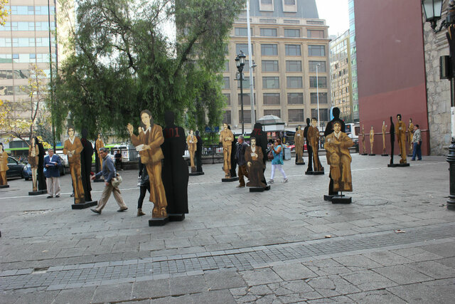 Siluetas de los 119 y actividades afuera de Londres 38 antes del 2010