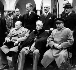 1945 CONFERENCIA DE YALTA
