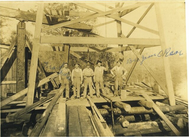 Inicio de la explotación del petróleo