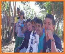 walk with the whole family to the farm