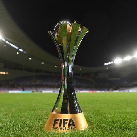 Se realiza el primer mundial de clubes organizado por la FIFA