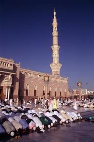 Muhammad Goes to Medina With His Followers.