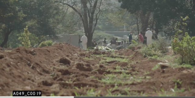 #19 Cemitério SP (enterros COVID)