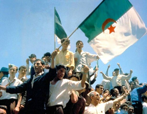 Definite independence of Algeria