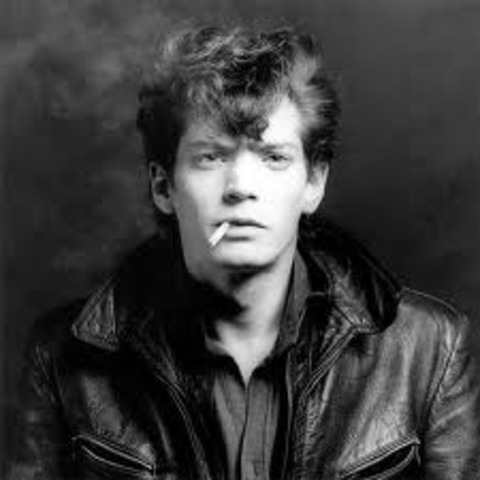 Mapplethorpe dies