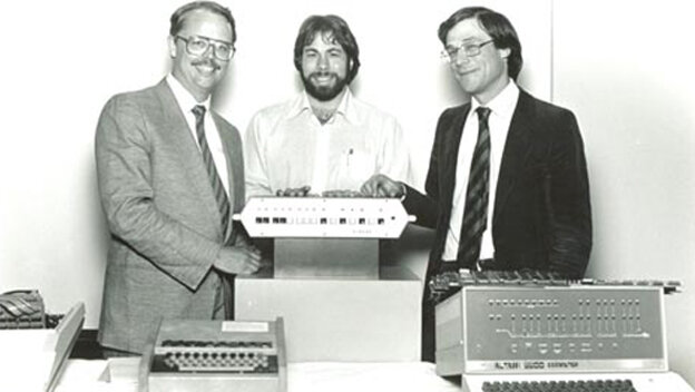 Primer computador comercial: Kenbak1