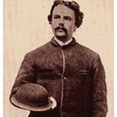 Has first son, Julian Hawthorne