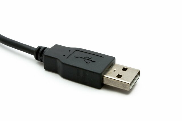 conector USB