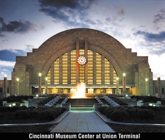 "The Perfect Moment" opens at Cincinnati