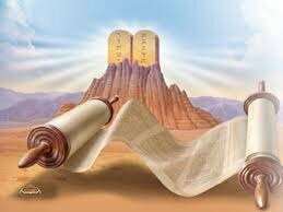 JUDIOS RECIVEN LA TORAH EN HAR SINAI