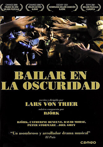 BAILANDO EN LA OSCURIDAD