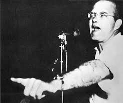 Chibas, Orthodox Party Leader Commits Suicied / Fidel runs for Congress