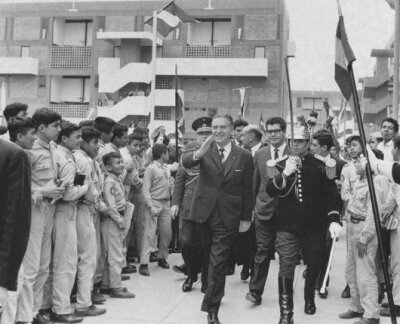 ELECCIÓN POR VOTO UNIVERSAL