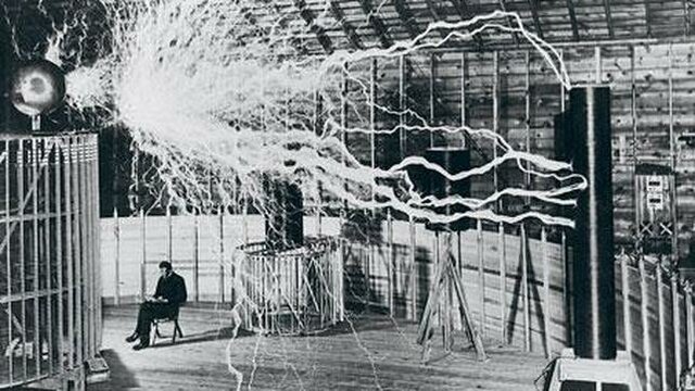 Tesla se expone a la AC