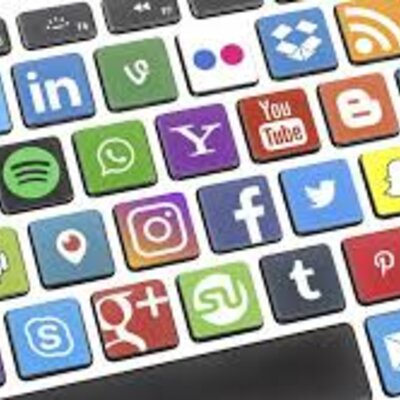 Timeline: LAS REDES SOCIALES Y SU HISTORIA