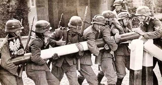 Gran Bretaña, Francia, Australia y Nueva Zelanda le declaran la guerra a Alemania.