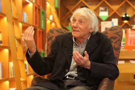 Estudio de Armand  Mattelart