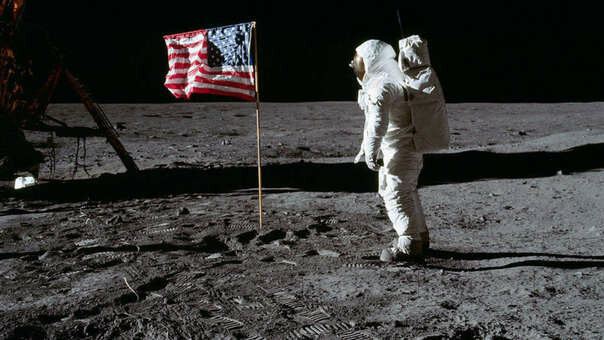 Apollo 11 y Neil Armstrong primer hombre en la luna
