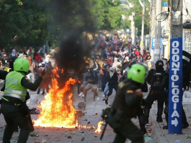 Violencia de los derechos humanos durante el parto nacional