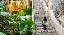 Timeline: Queen's Staircase