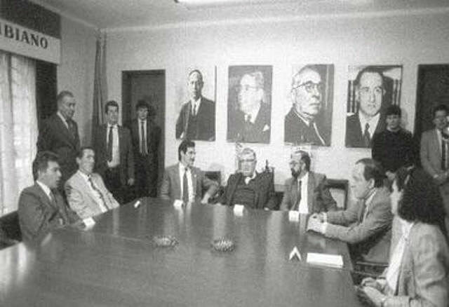 Julio César Turbay creó una comisión de paz para iniciar conversaciones con la guerrilla.