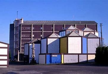 Creación del Museo Carlos Maside.