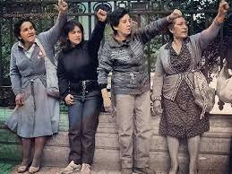 Mujeres encadenadas en Dictadura
