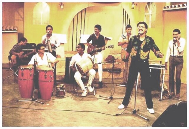 Premio "Son del Año" con  el tema De oro