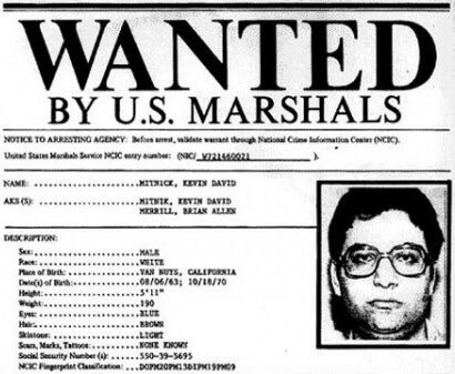 Kevin Mitnickuno  Hackeo los sistemas informáticos de organizaciones gubernamentales