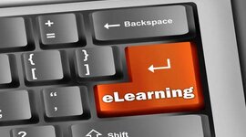 Timeline: Evolución de la educación a distancia: B-Learning, E-learning 2.0, M-Learning, R-Learning, T-Learning, U-Learning.